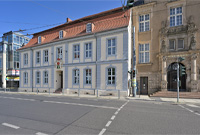 ARH - Strassen- und Hofansichten mit neuem Fluchtturm