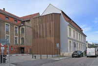 ARH - Strassen- und Hofansichten mit neuem Fluchtturm