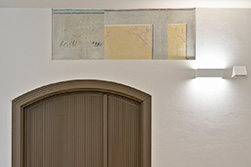 ARH - Zwei restaurierte bauzeitliche Erstfassungen der Wandfassungen + Wappen